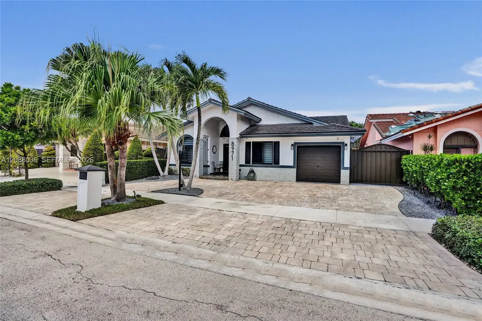 8971 NW 150th Ter, Miami Lakes FL 33018 photo 2