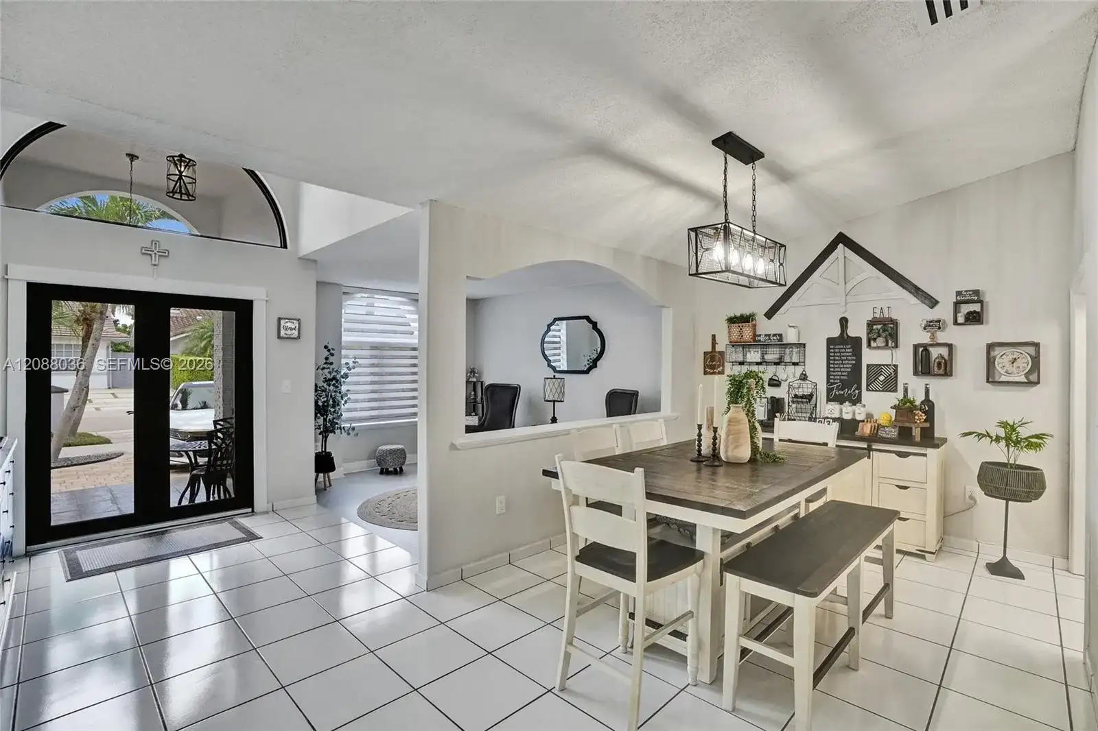 8971 NW 150th Ter, Miami Lakes FL 33018 photo 4