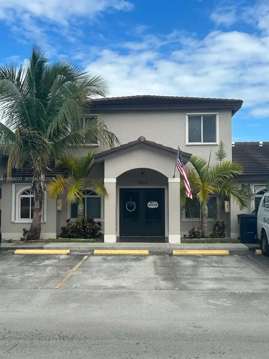 18859 NW 86th Ave # 3305, Hialeah FL 33015 photo 2