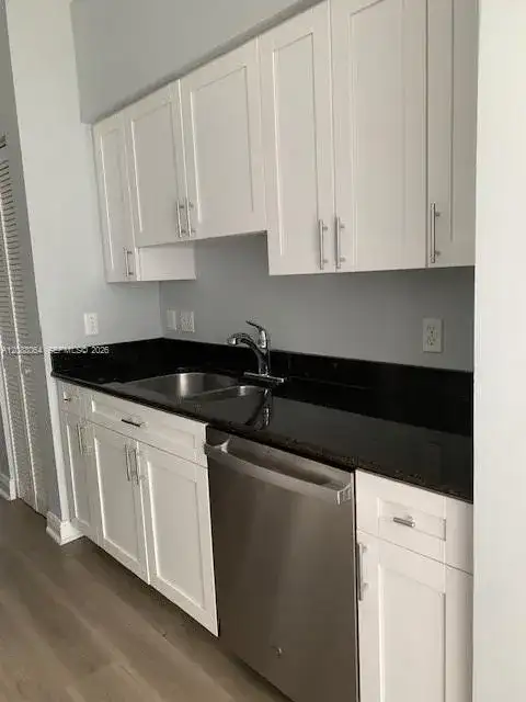 2425 SW 27th Ave # 1406, Miami FL 33145 photo 5