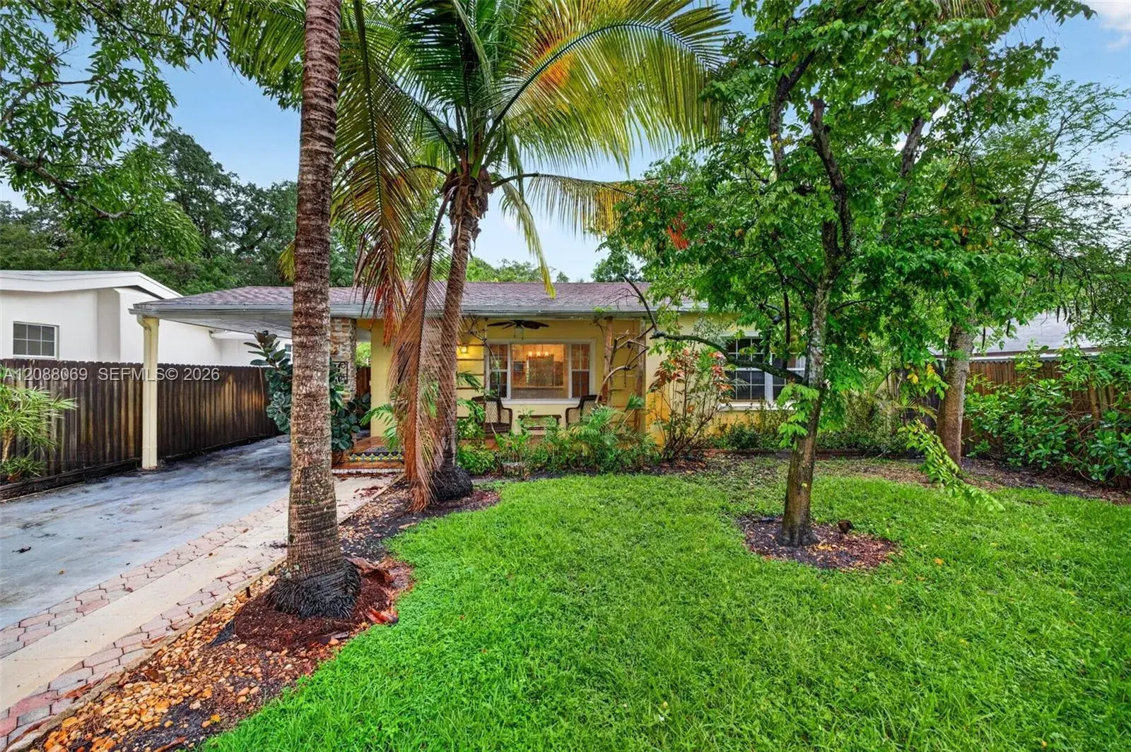 320 SW 12th Ave, Fort Lauderdale FL 33312