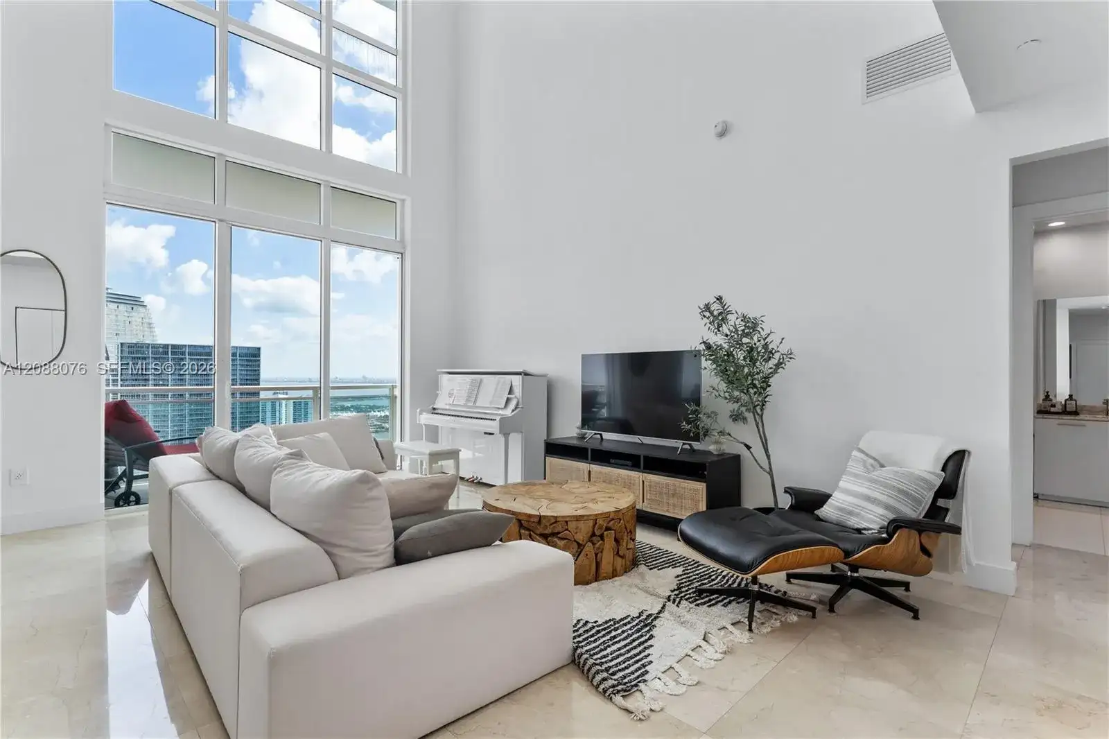 950 Brickell Bay Dr # 5506, Miami FL 33131 photo 3