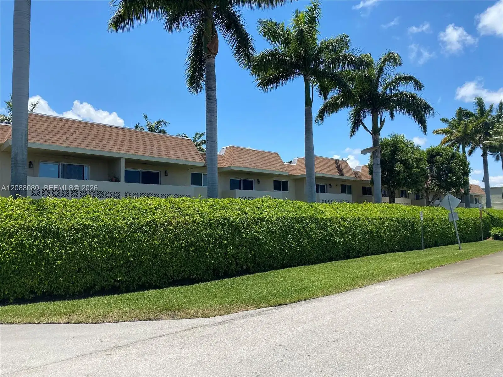 14500 SW 88th Ave # 224, Palmetto Bay FL 33176 photo 2