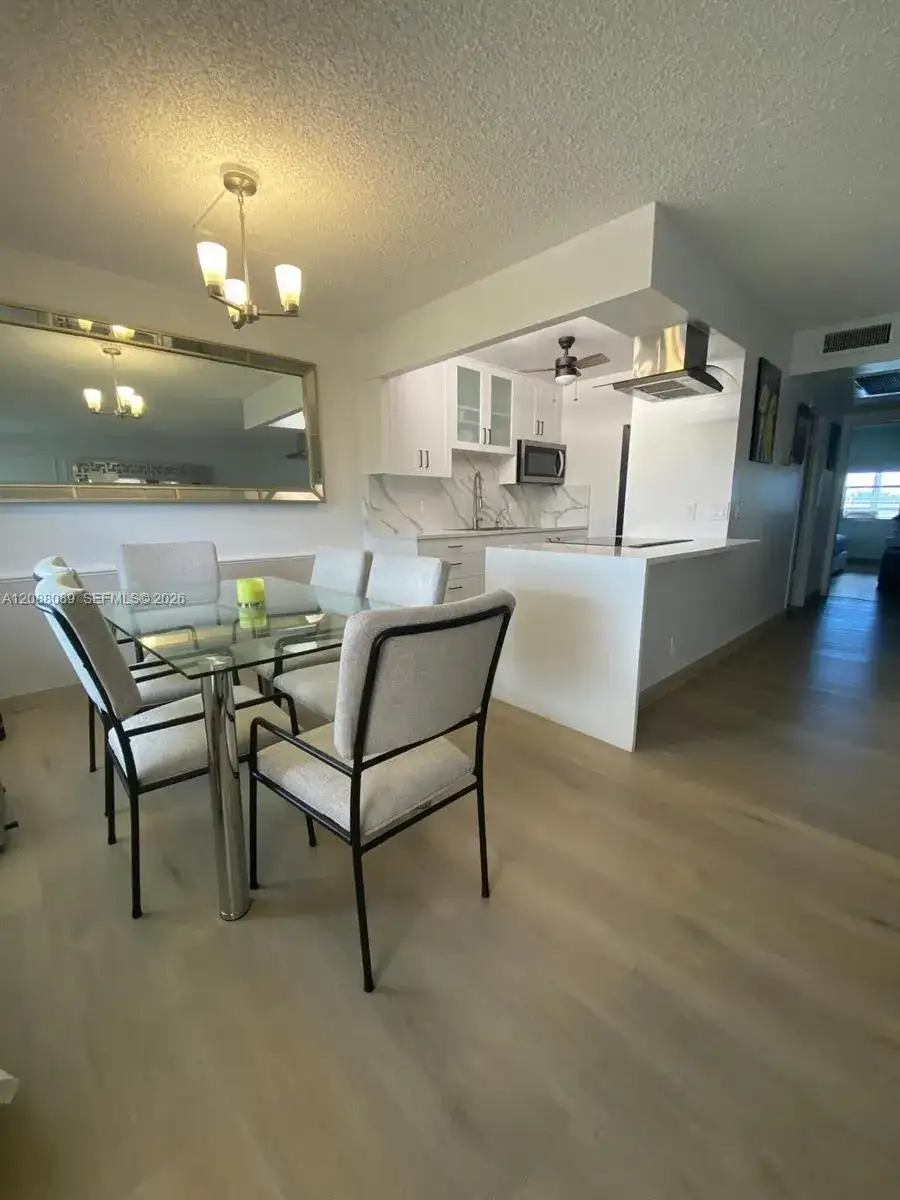 4076 E Guildford E # 4, Boca Raton FL 33434 photo 4