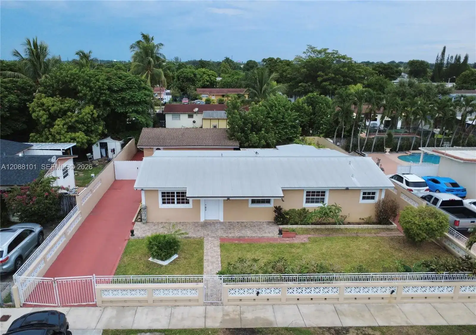 11601 SW 183rd St, Miami FL 33157 photo 2