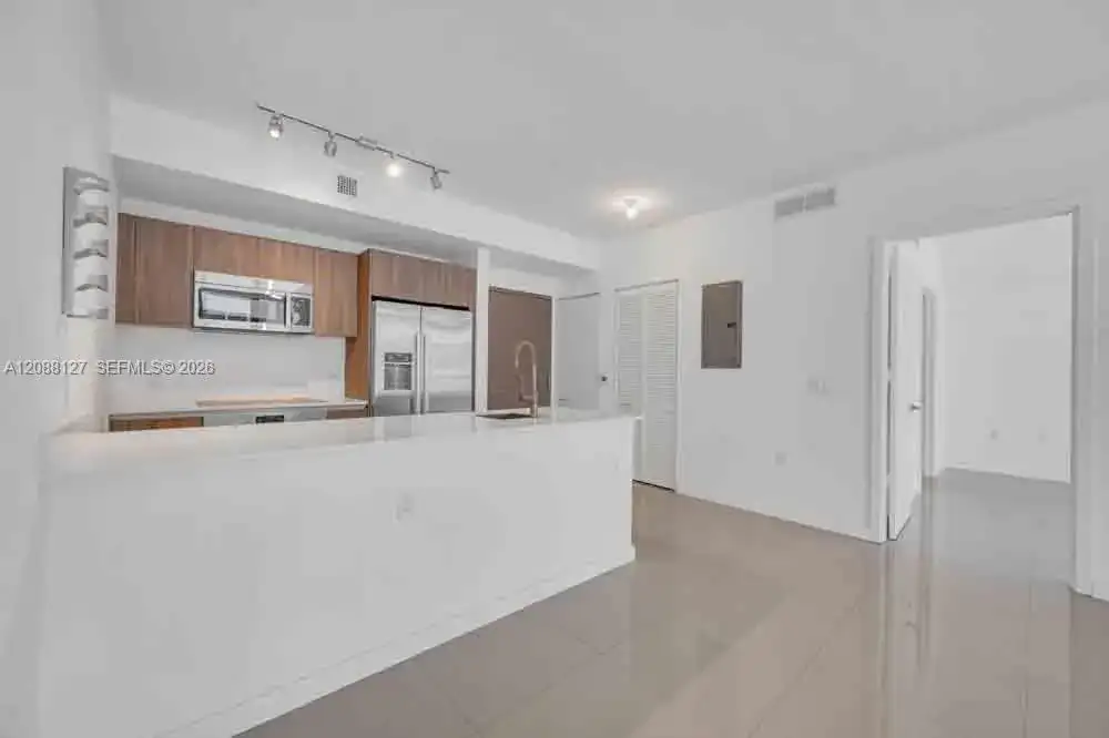 201 SW 17th Rd # 302, Miami FL 33129 photo 4