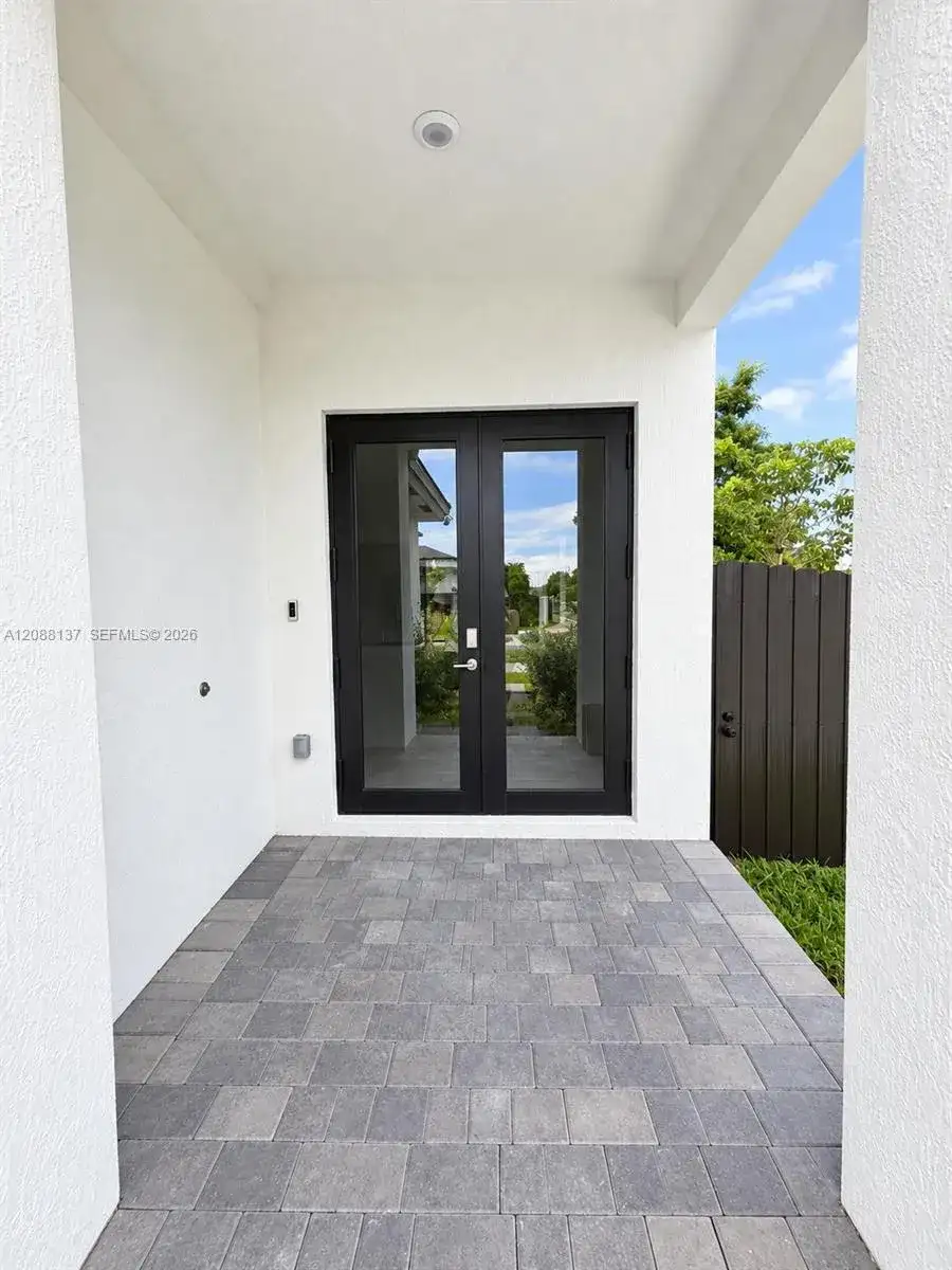 23185 SW 117th Path # 0, Miami FL 33170 photo 2