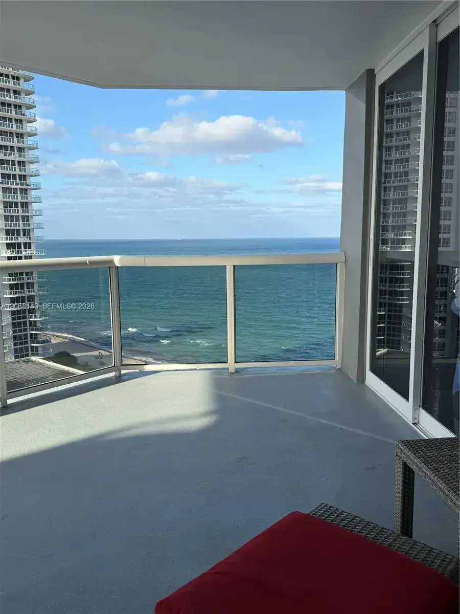 6301 Collins Ave # 2108, Miami Beach FL 33141 photo 2