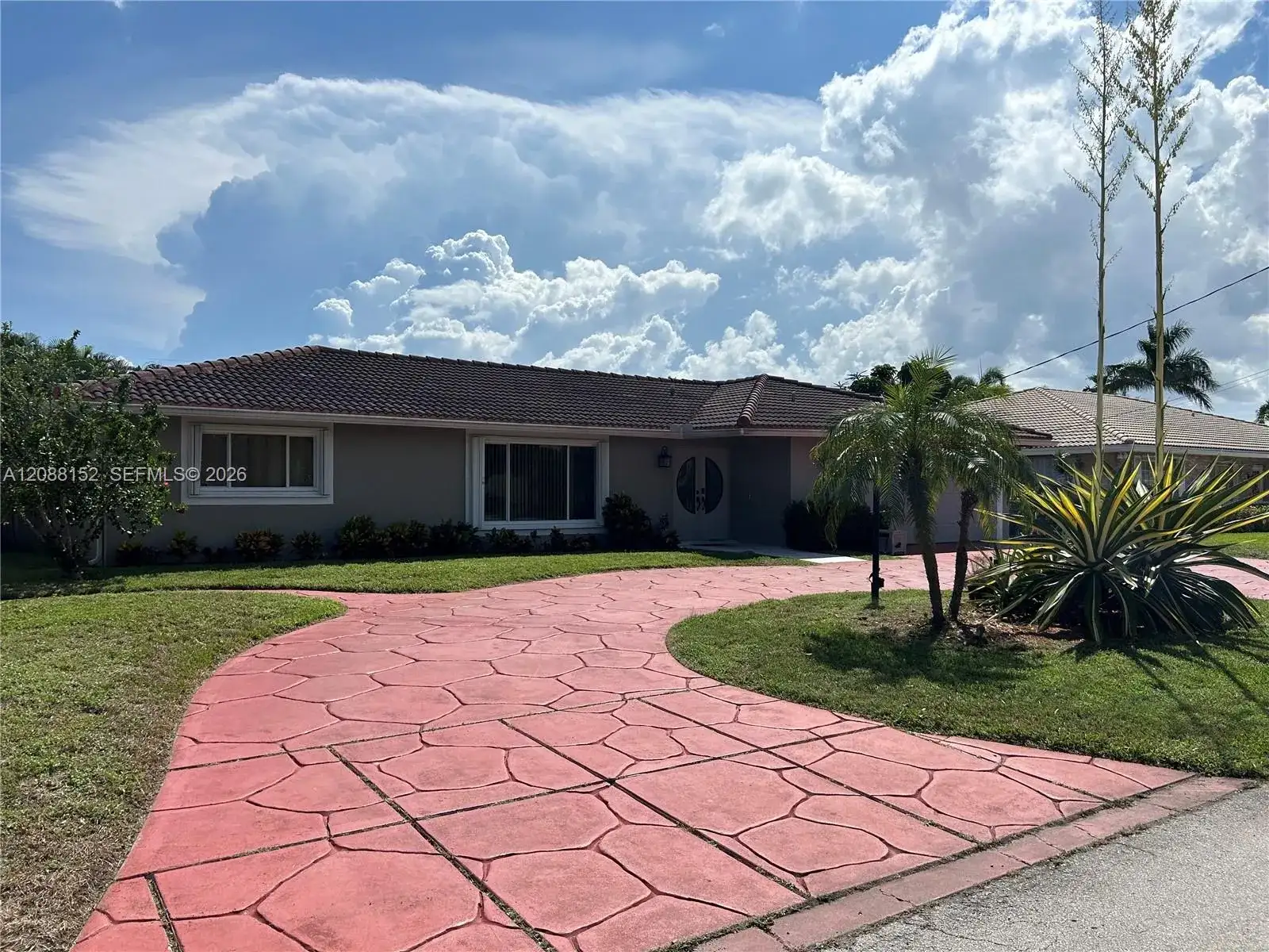 2480 NE 46th St, Lighthouse Point FL 33064 photo 3