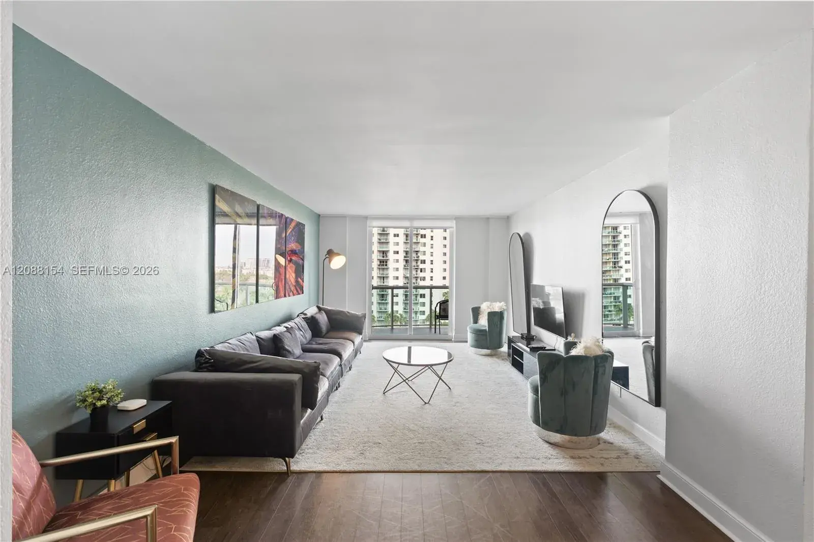 19370 Collins Ave # 816, Sunny Isles Beach FL 33160