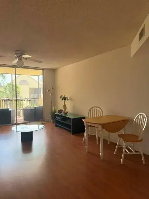 8363 Lake Dr # 504, Doral FL 33166 photo 5