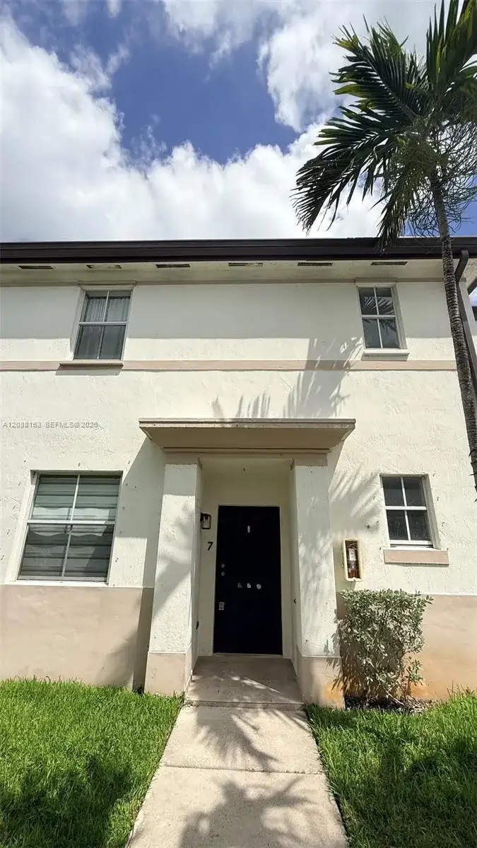 8177 W 36th Ave # 7, Hialeah FL 33018 photo 3