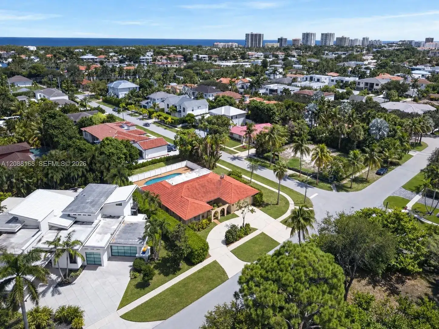 820 NE 4th Ave, Boca Raton FL 33432 photo 5