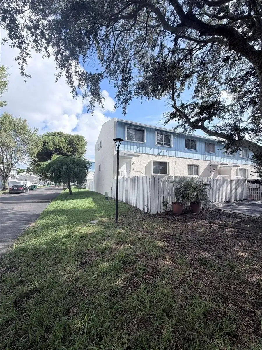 22201 SW 103rd Ave # 22201, Cutler Bay FL 33190 photo 2