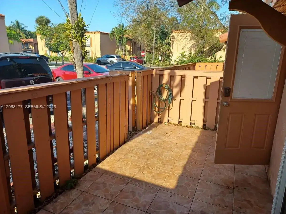 7170 Fairway Dr # M2, Miami Lakes FL 33014 photo 3