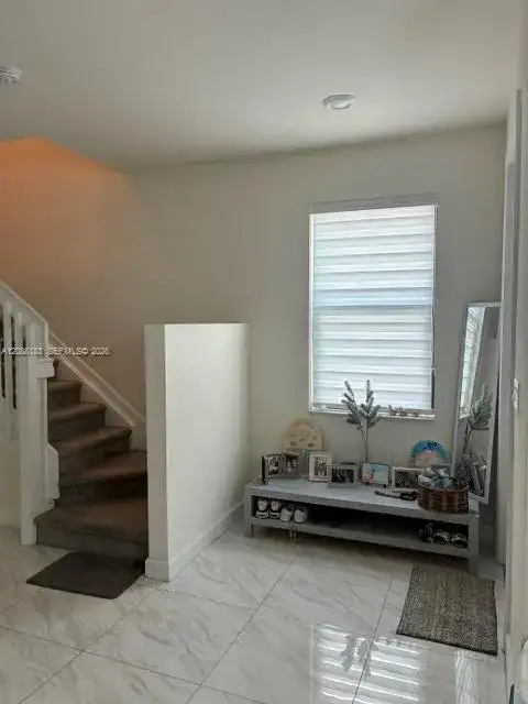 3337 W 105th Ter, Hialeah FL 33018 photo 4