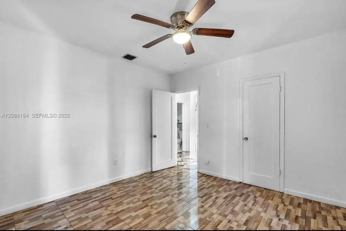 576 NW 147th St # a, Miami FL 33168 photo 3