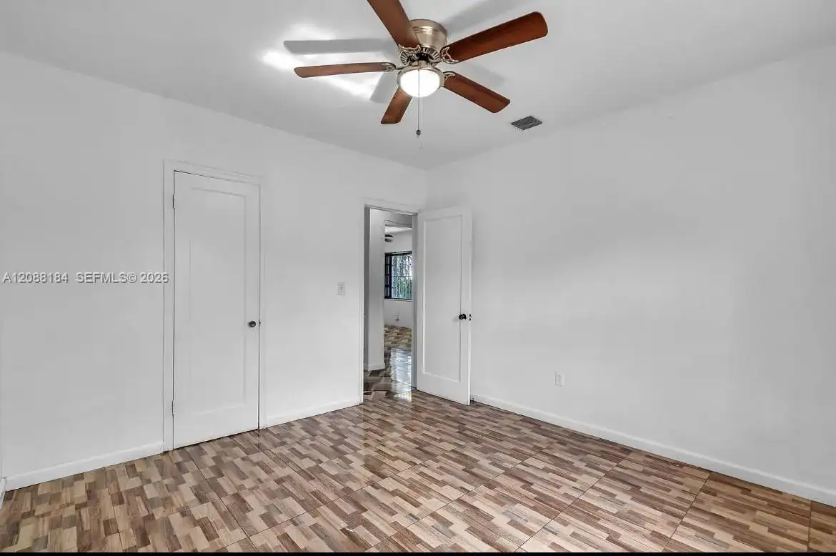 576 NW 147th St # a, Miami FL 33168 photo 5