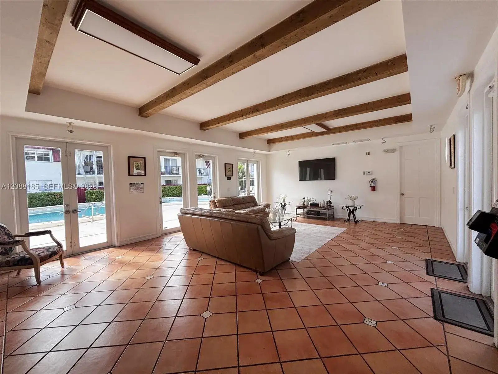 6703 N Kendall Dr # 405, Pinecrest FL 33156 photo 2