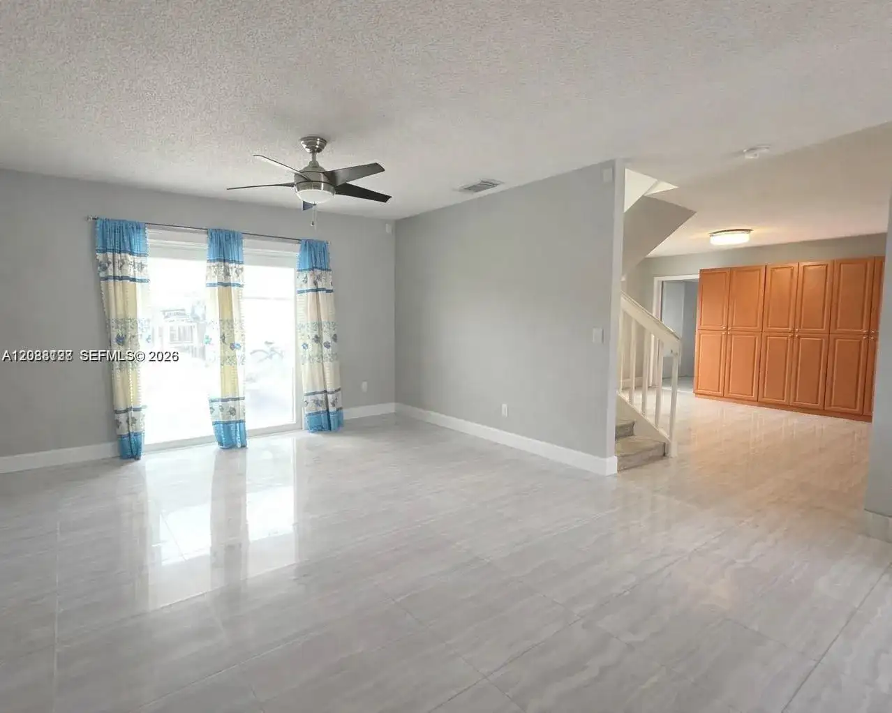 15302 SW 180th Ter, Miami FL 33187 photo 4