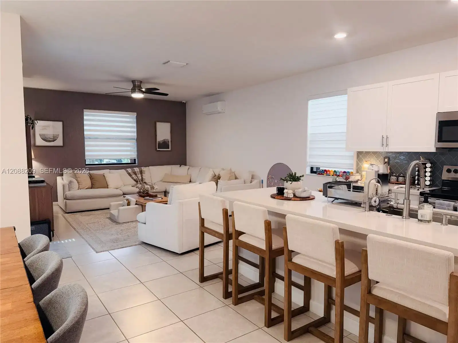 11014 W 35th Ln, Hialeah FL 33018 photo 3