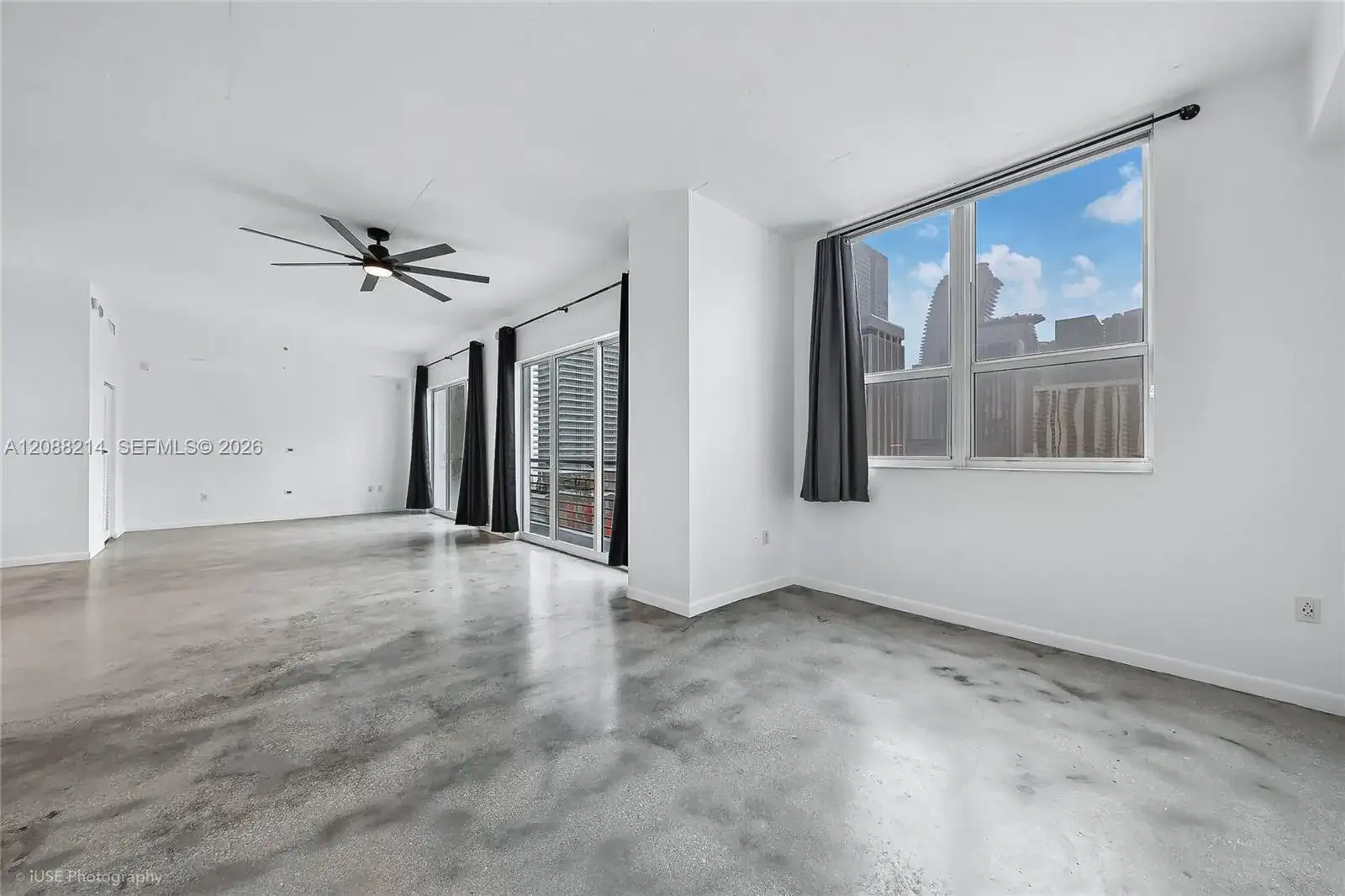 133 NE 2nd Ave # 1606, Miami FL 33132 photo 4