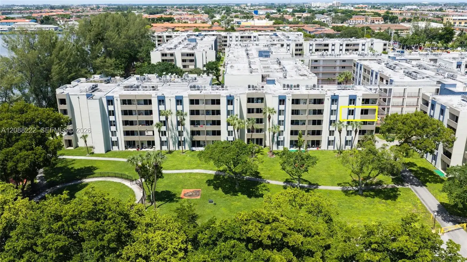 10000 NW 80th Ct # 2432, Hialeah Gardens FL 33016