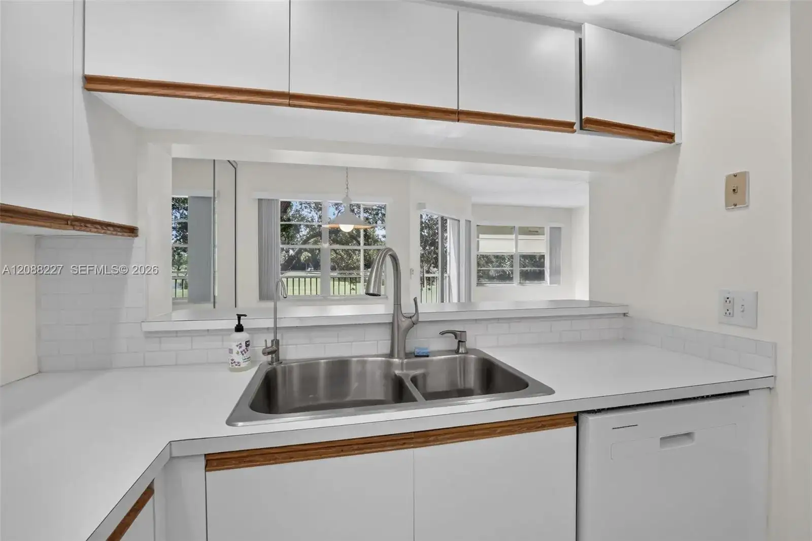 1200 SW 125th Ave # 212L, Pembroke Pines FL 33027 photo 4