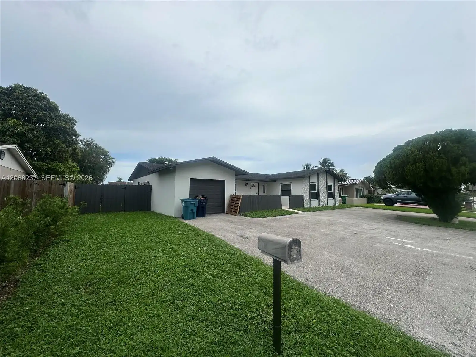 11611 SW 122nd Ave, Miami FL 33186 photo 3