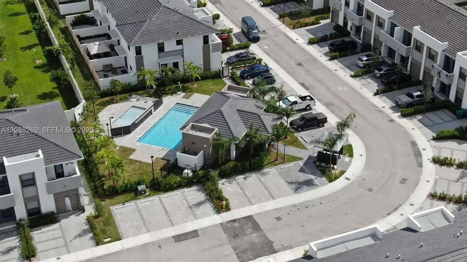 10432 SW 118th Ave # 10432, Miami FL 33186 photo 2