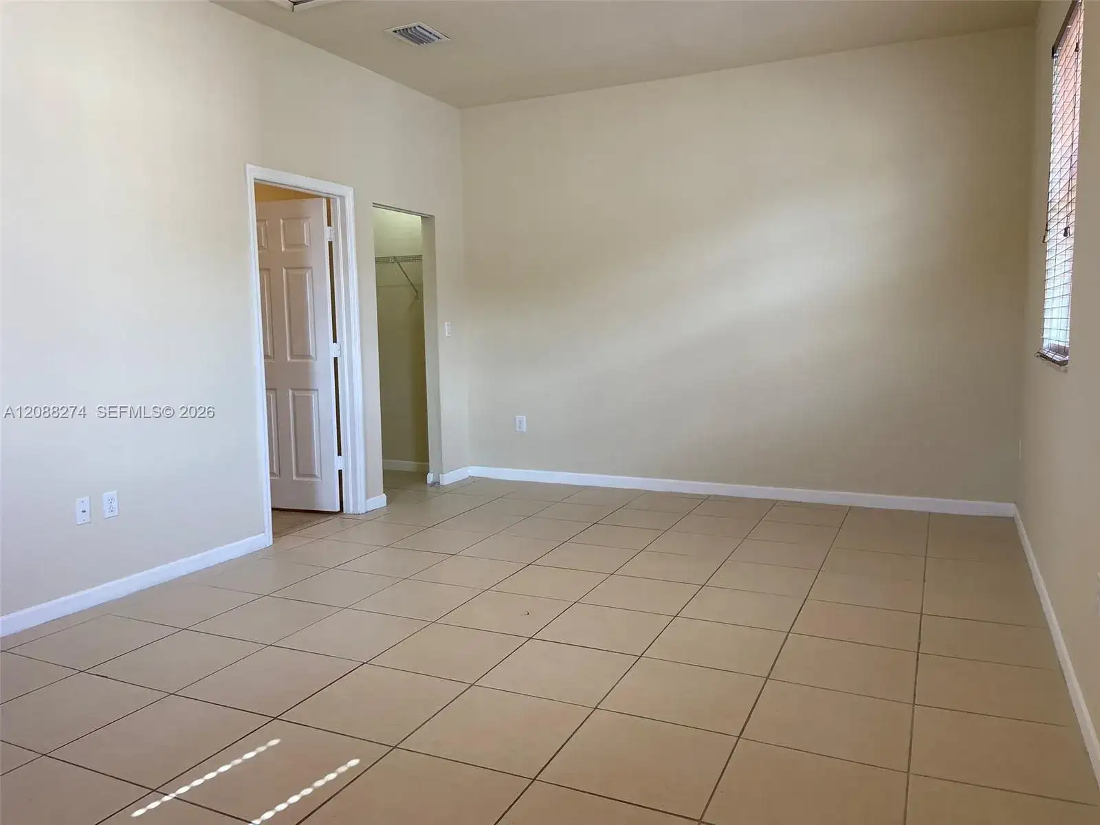 16945 SW 90th Terr Ci Ter, Miami FL 33196 photo 3