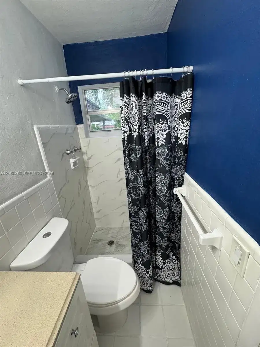 1281 NE 210th Ter # B, Miami FL 33179 photo 5
