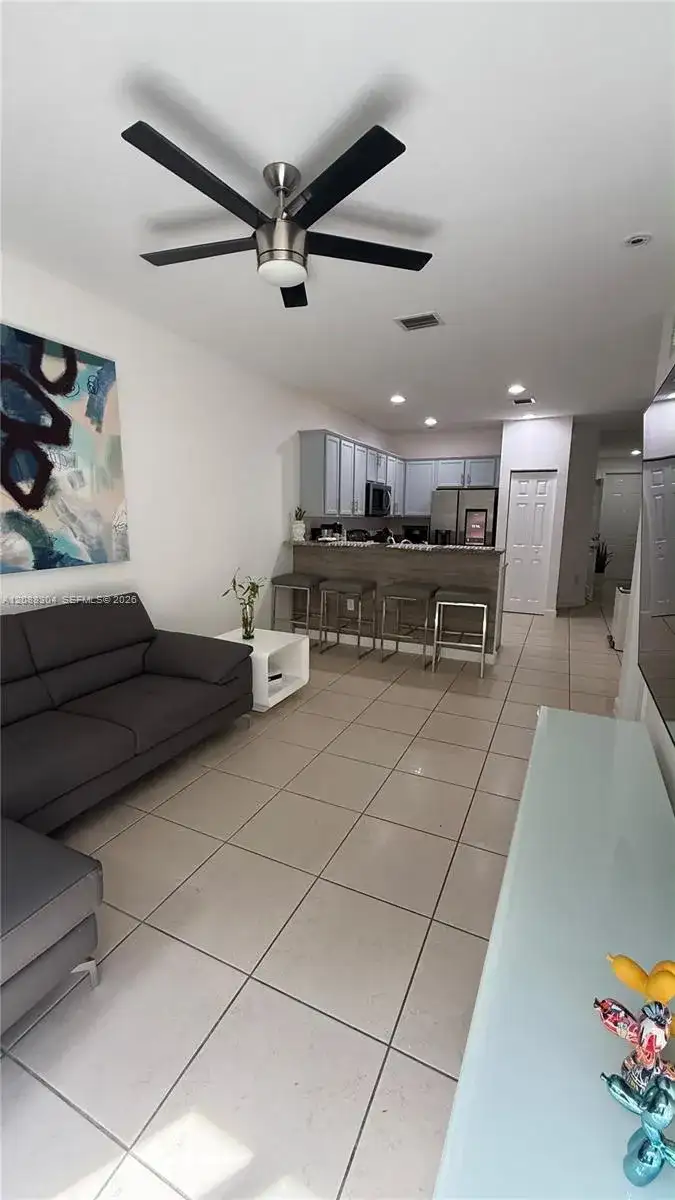 8917 NW 102 CT # 0, Doral FL 33178 photo 2