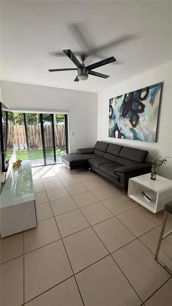 8917 NW 102 CT # 0, Doral FL 33178 photo 5