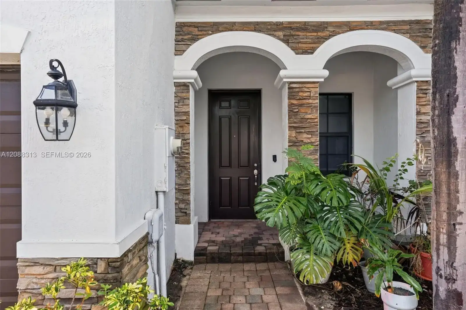 11249 NW 88th Ter, Doral FL 33178 photo 2