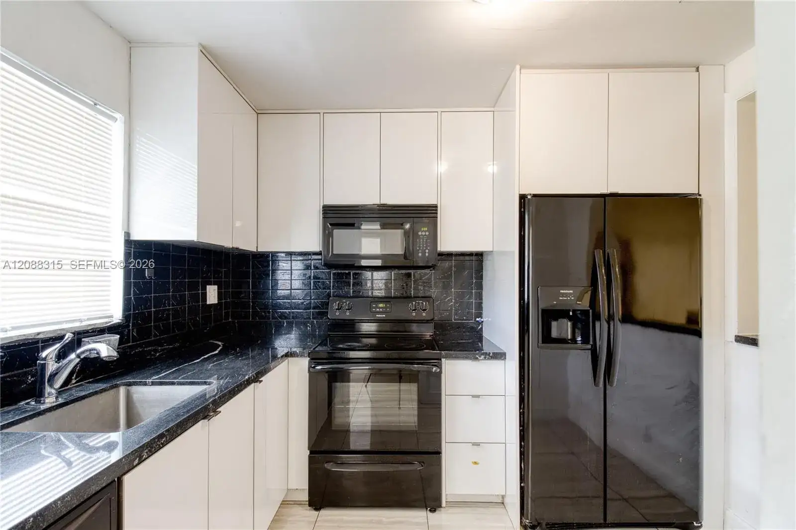 5160 SW 40th Ave # 4D, Dania Beach FL 33314 photo 3