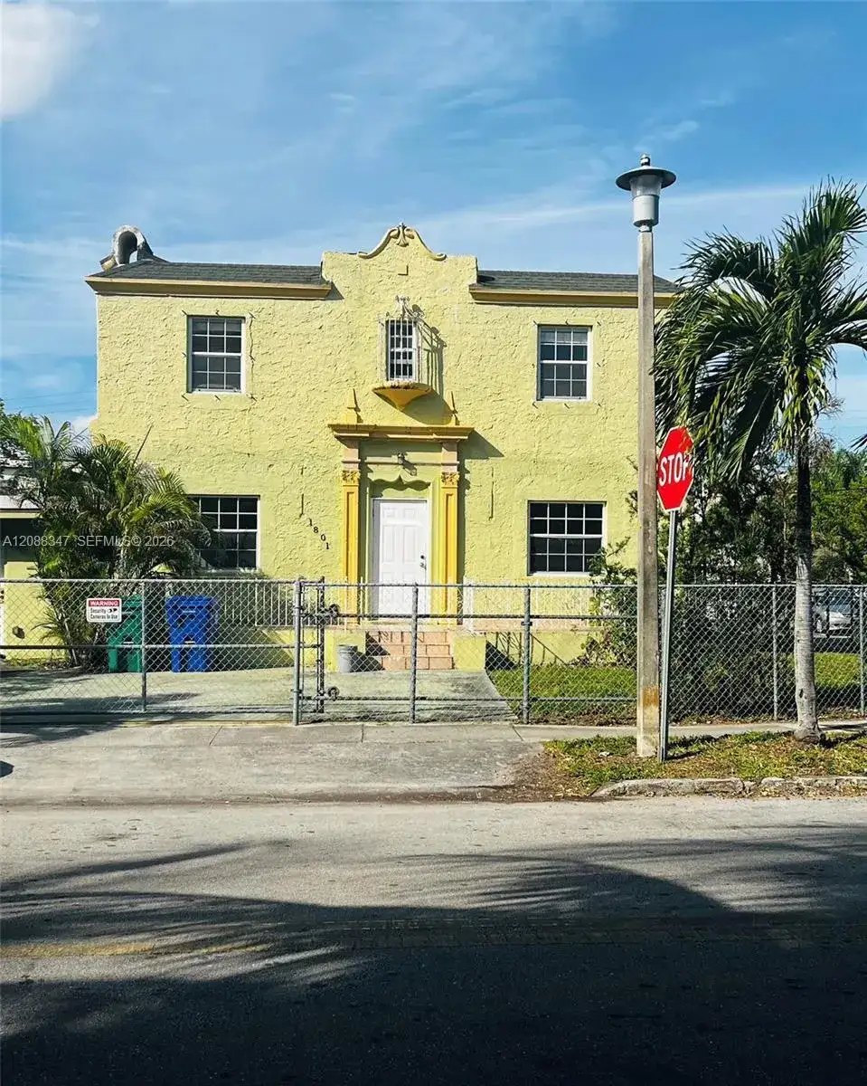 1801 SW 10th St, Miami FL 33135 photo 2