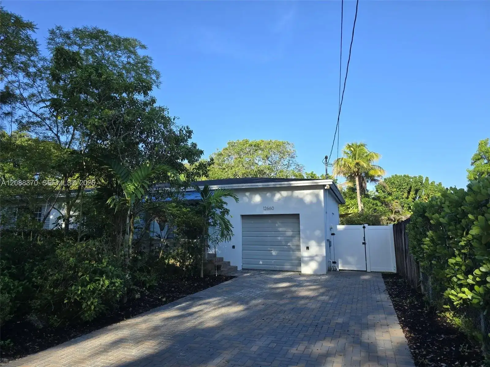 12660 NE 4th Ave, North Miami FL 33161 photo 2