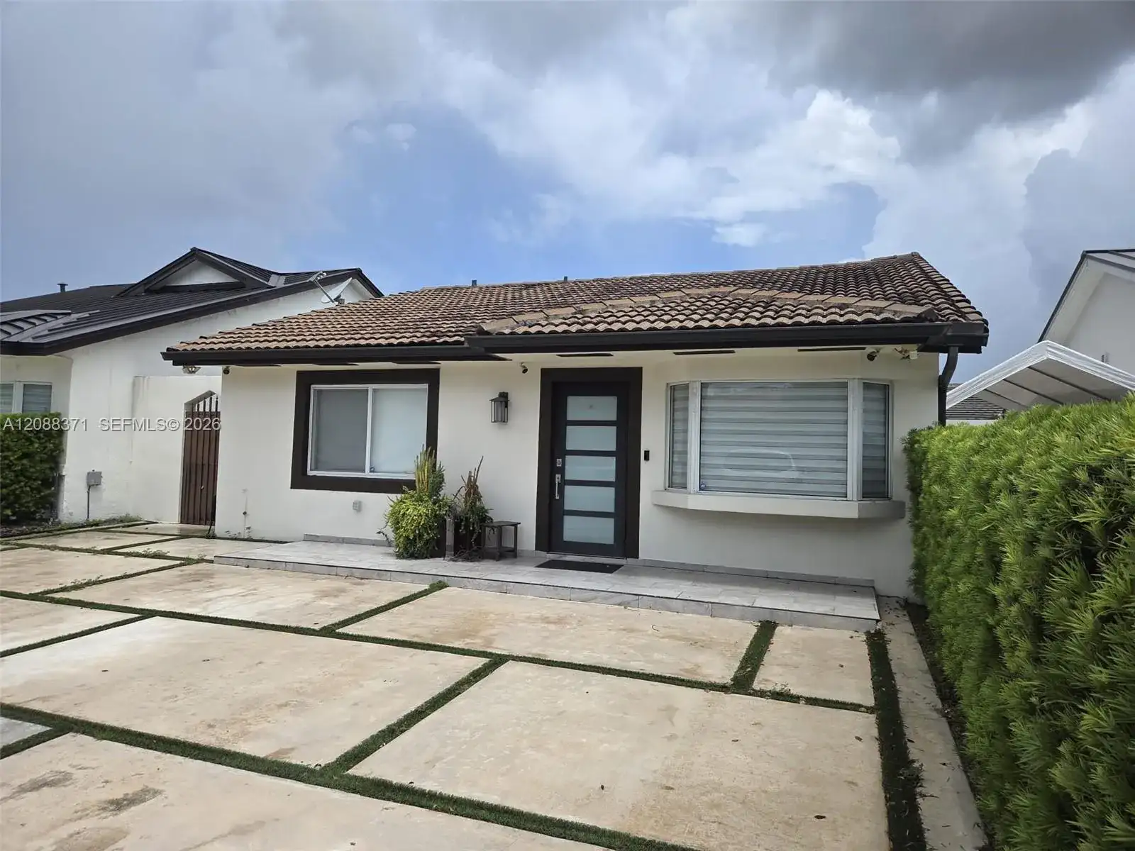 9085 NW 117th St, Hialeah Gardens FL 33018 photo 3