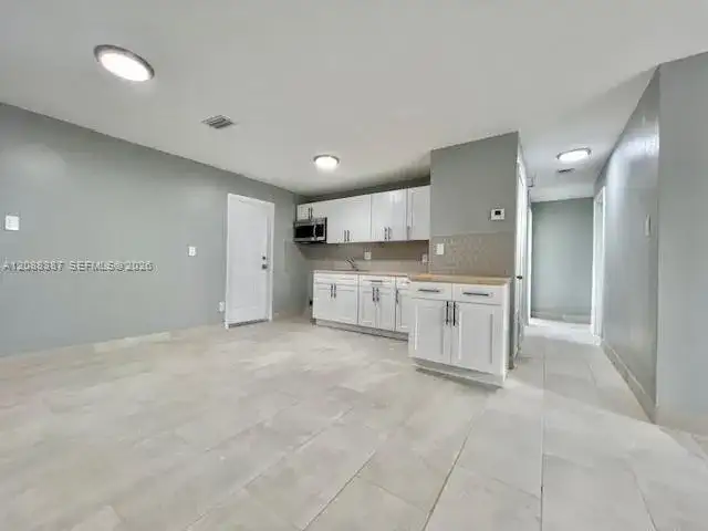 1436 NW 24th Ter, Fort Lauderdale FL 33311 photo 4