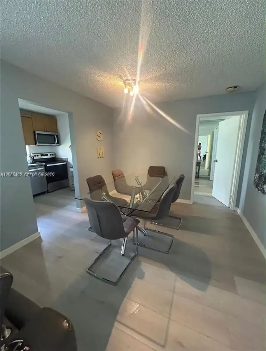 16909 N BAY Rd # 512, Sunny Isles Beach FL 33160