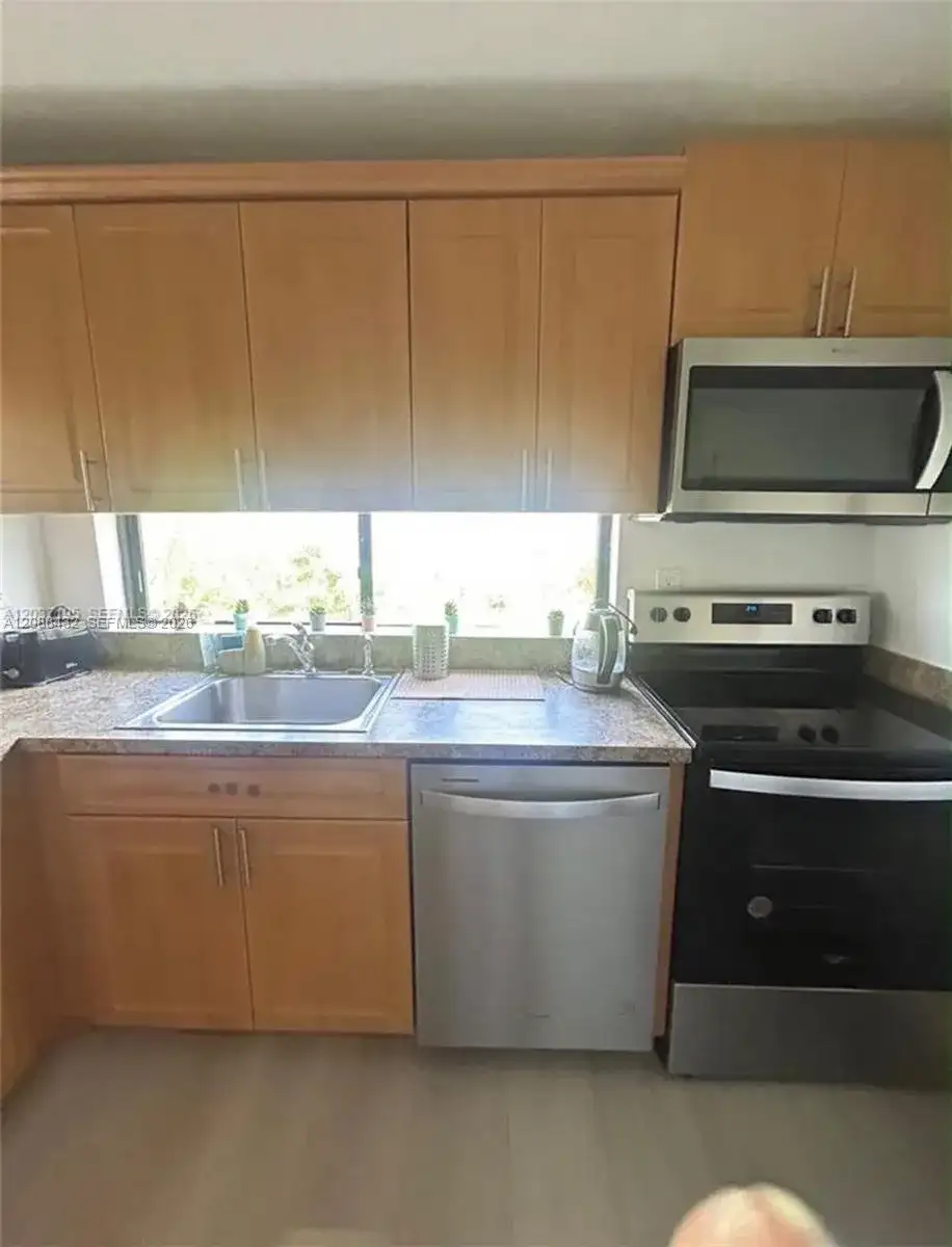 16909 N BAY Rd # 512, Sunny Isles Beach FL 33160 photo 4