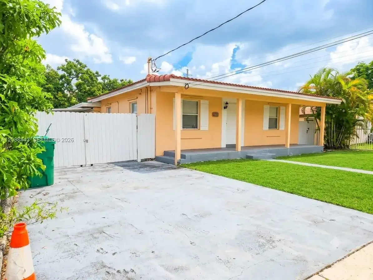 325 SW 63rd Ave # 325, Miami FL 33144 photo 3