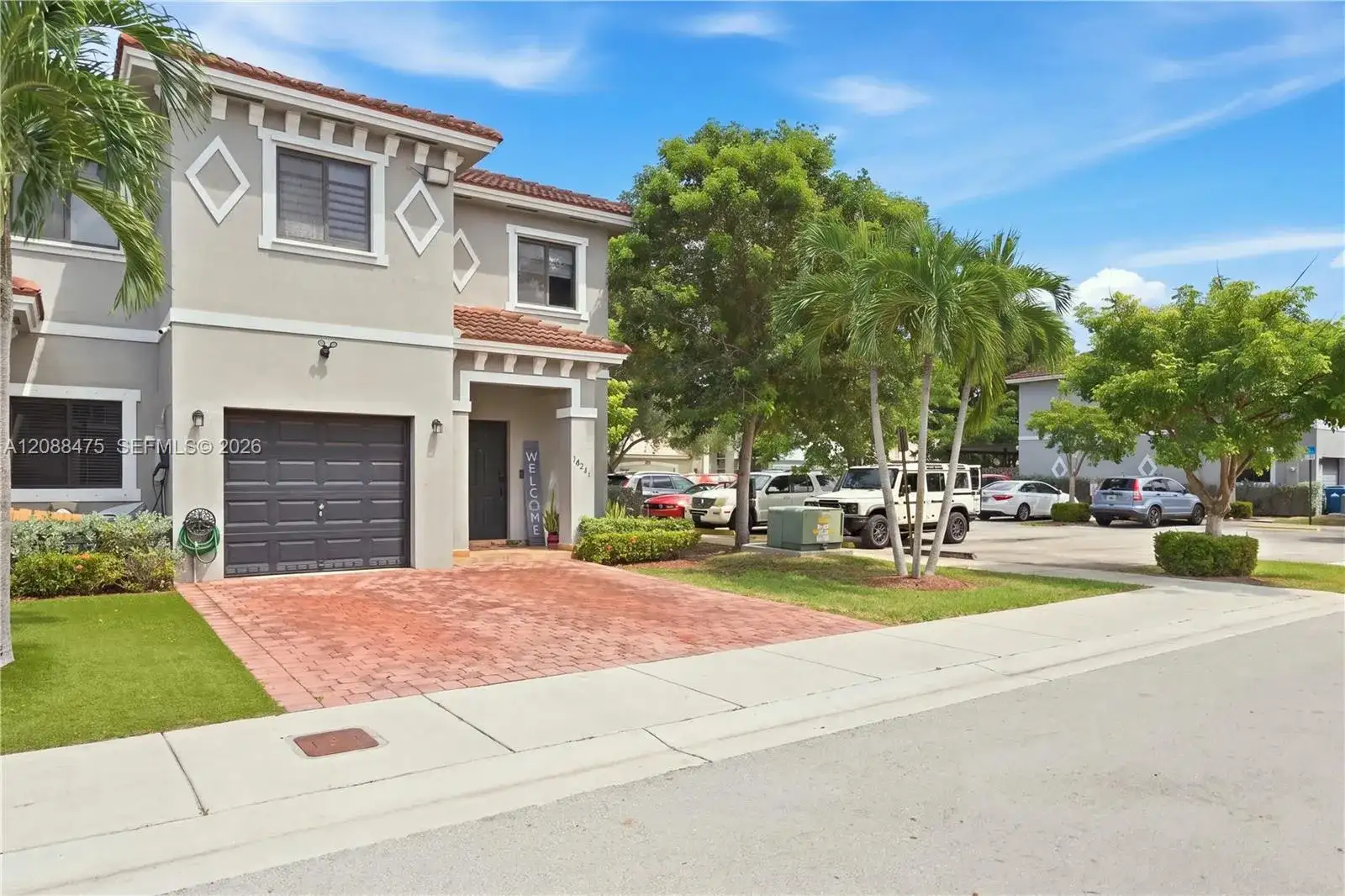 16335 SW 44th Ter, Miami FL 33185 photo 2