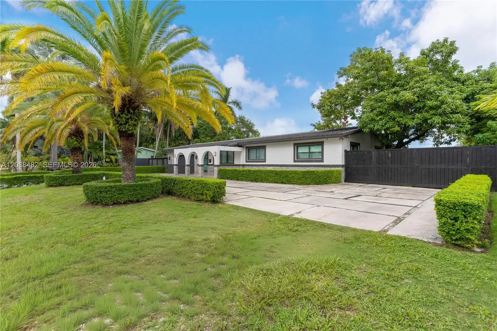 18731 SW 87th Ave, Cutler Bay FL 33157 photo 4