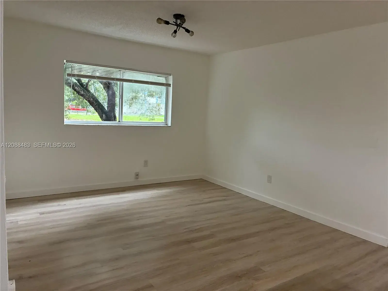 3700 N 56 Ave # 1012, Hollywood FL 33021