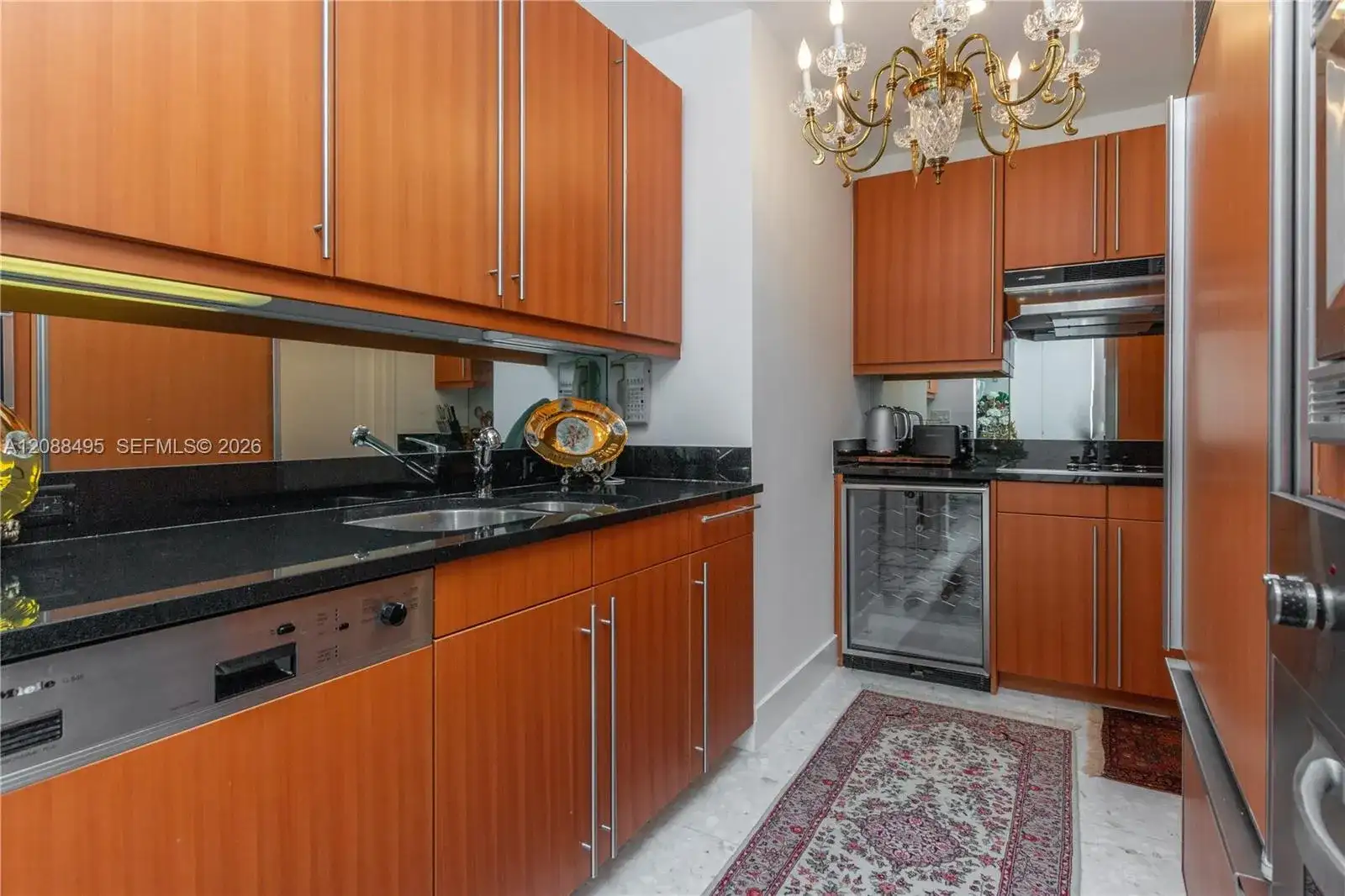1425 BRICKELL AV # 45D, Miami FL 33131 photo 4