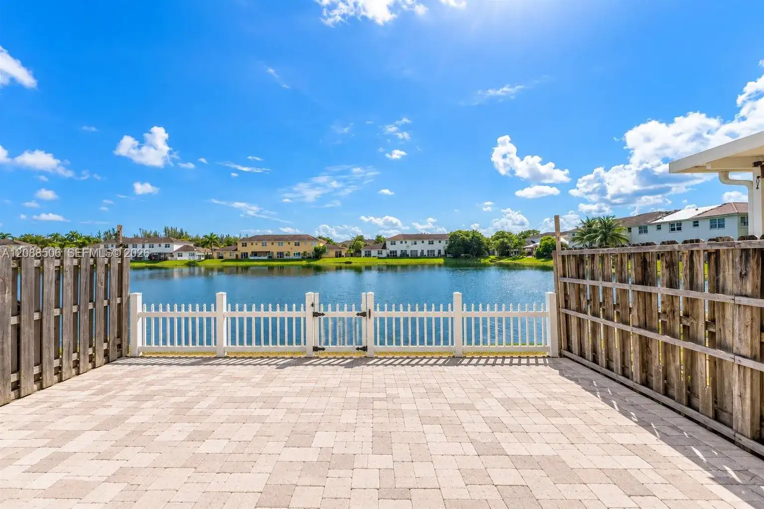 967 NE 42nd Ave, Homestead FL 33033 photo 5