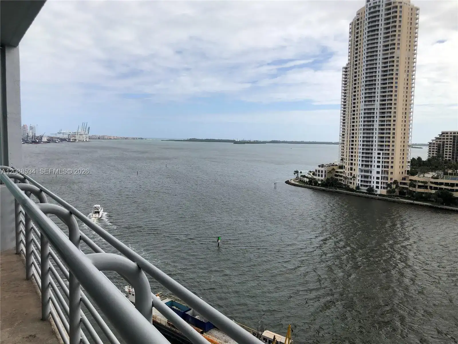 335 S Biscayne Blvd # 1405, Miami FL 33131 photo 2