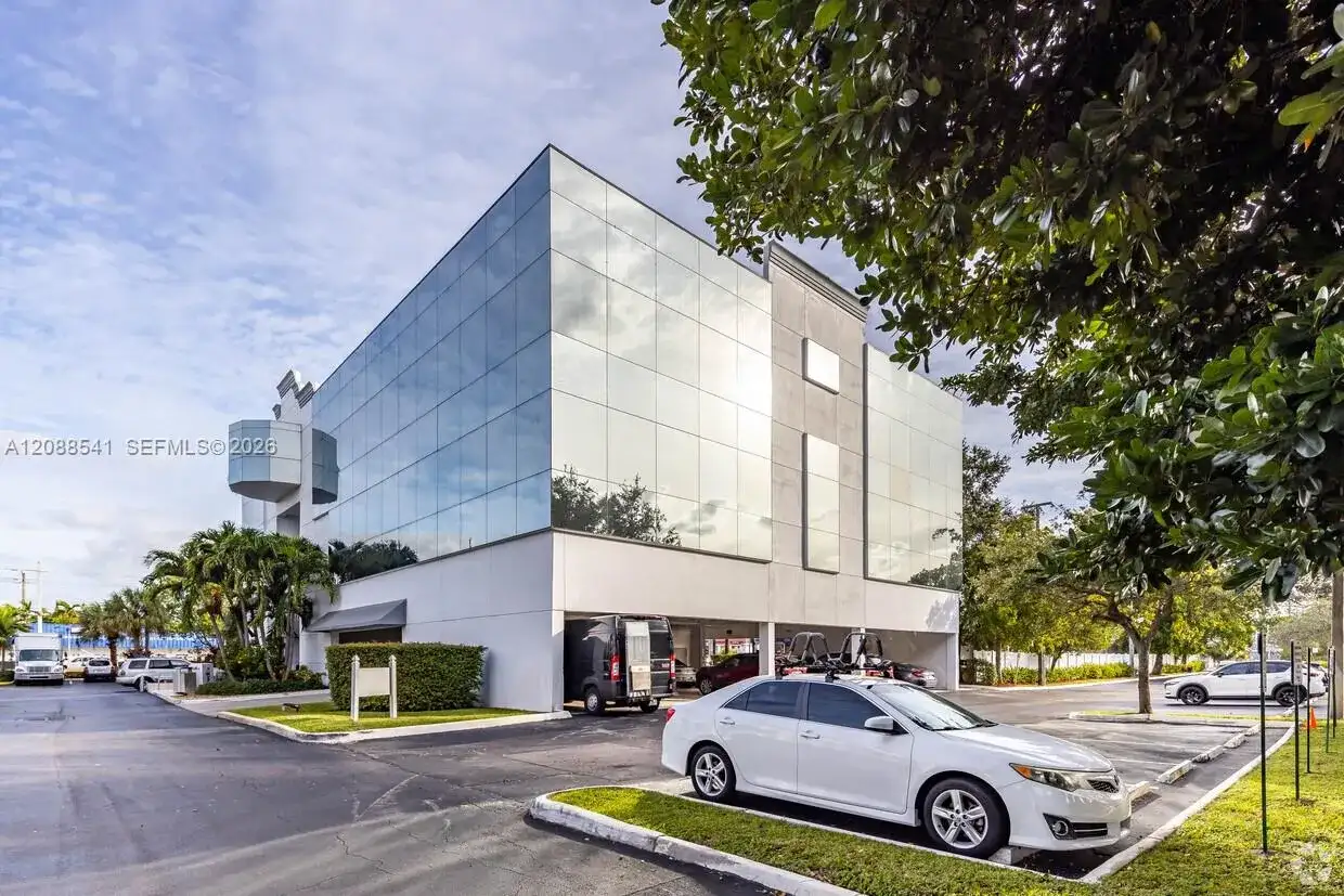 800 E cypress creek rd # 2409, Fort Lauderdale FL 33309 photo 2